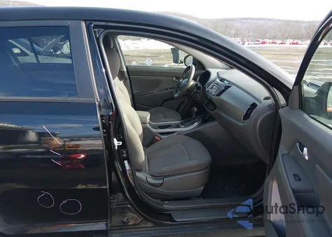 2012 Kia Sportage Lx z USA, uszkodzony, nr VIN KNDPBCA25C7312157